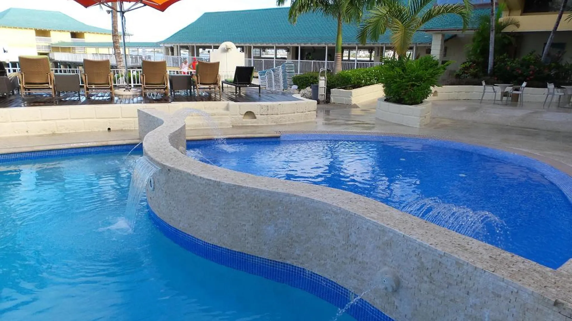 Radisson Aquatica Resort Barbados Бриджтаун Отель